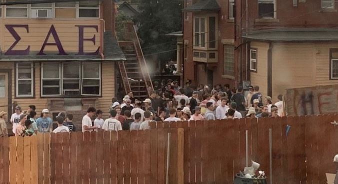 Boulder fraternity to be fined over large gathering of CU
students without masks or social distancing 1