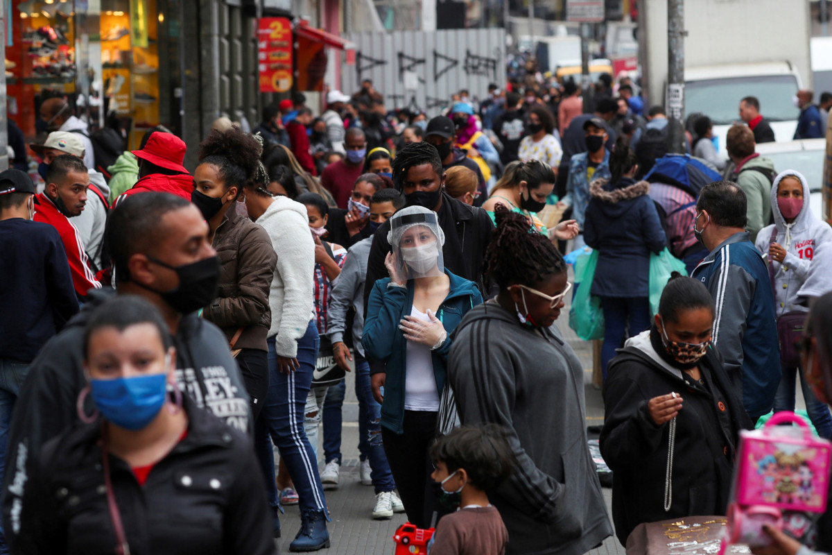 Drop in Brazilian COVID-19 cases prompts herd immunity
questions 1