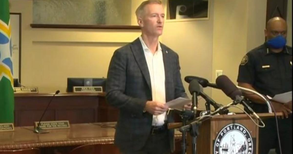 Eye Opener: Portland mayor blames Trump for unrest 1