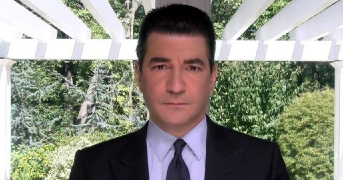 Gottlieb says "full approval" of coronavirus vaccine
unlikely before 2021 1