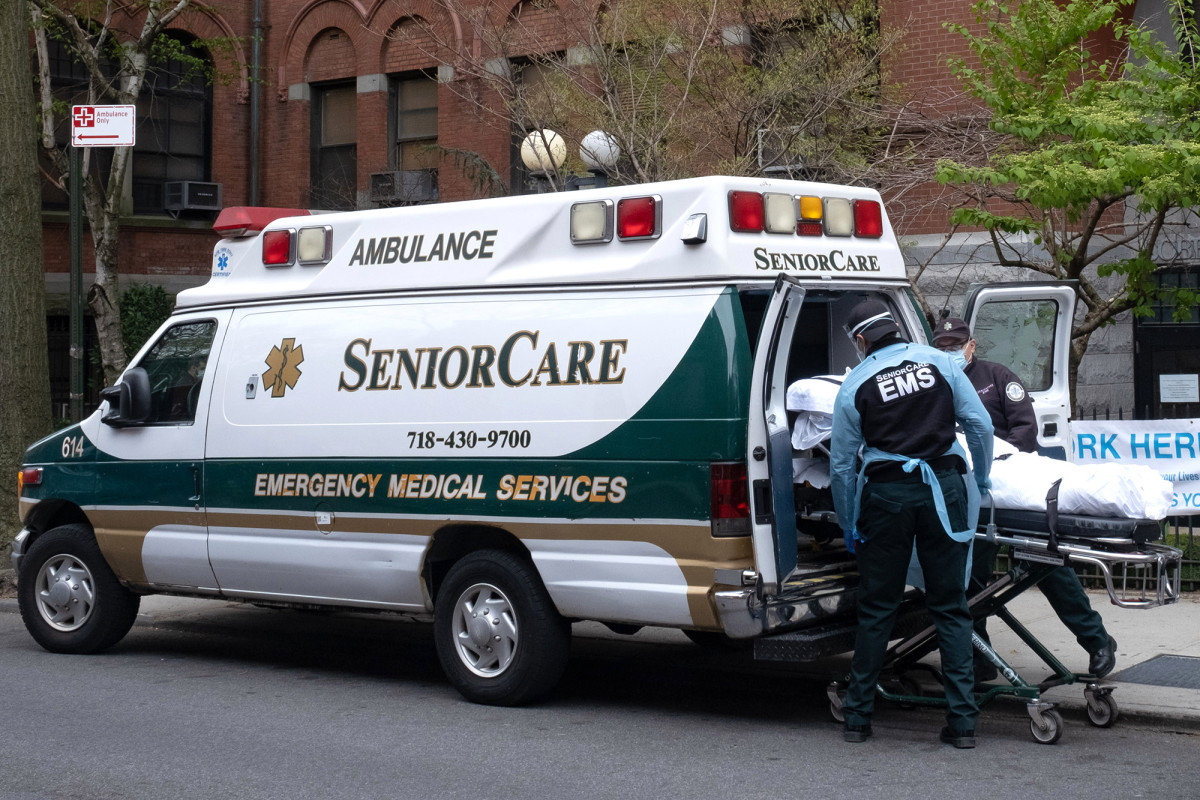 New COVID-19 cases in nursing homes soar past peak
levels 1