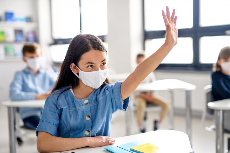 'I'm Tracking COVID-19 Cases in 950 U.S. Schools' 1