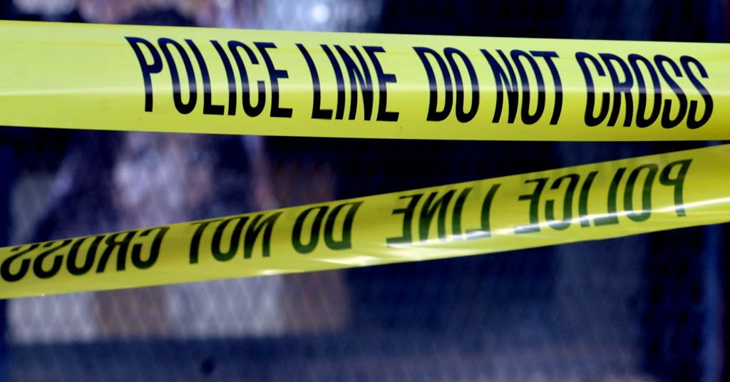 Woman dies after Dolton police open fire during
confrontation at restaurant drive-thru window 1