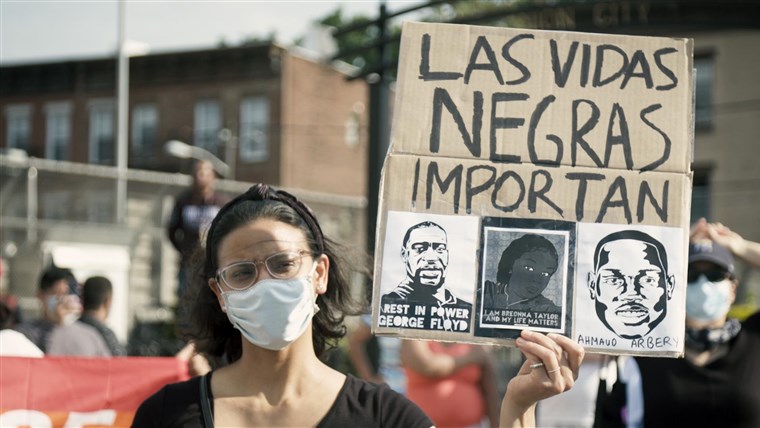 Latinos rely more on social media as a coronavirus lifeline,
Nielsen report finds 1