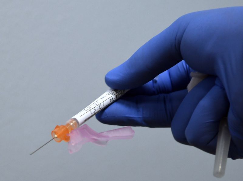 Coronavirus infections in the US are on the decline, but
experts say the new reality may be 'rolling hot spots' 1