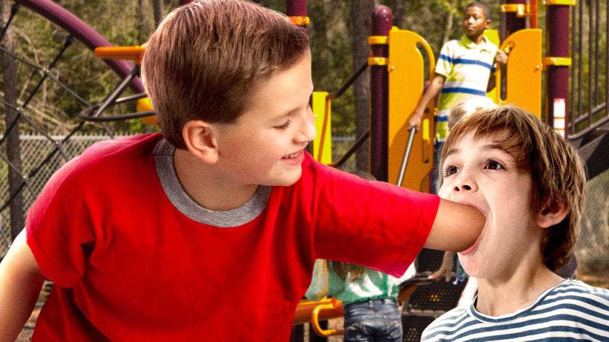Kid With Coronavirus Gets Classmates To Sign His
Lungs 1