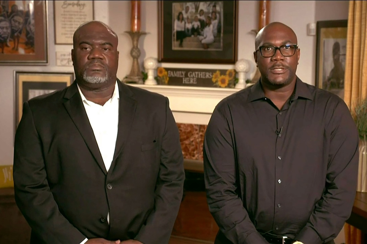 George Floyd’s brother leads moment of silence on first
night of DNC 1