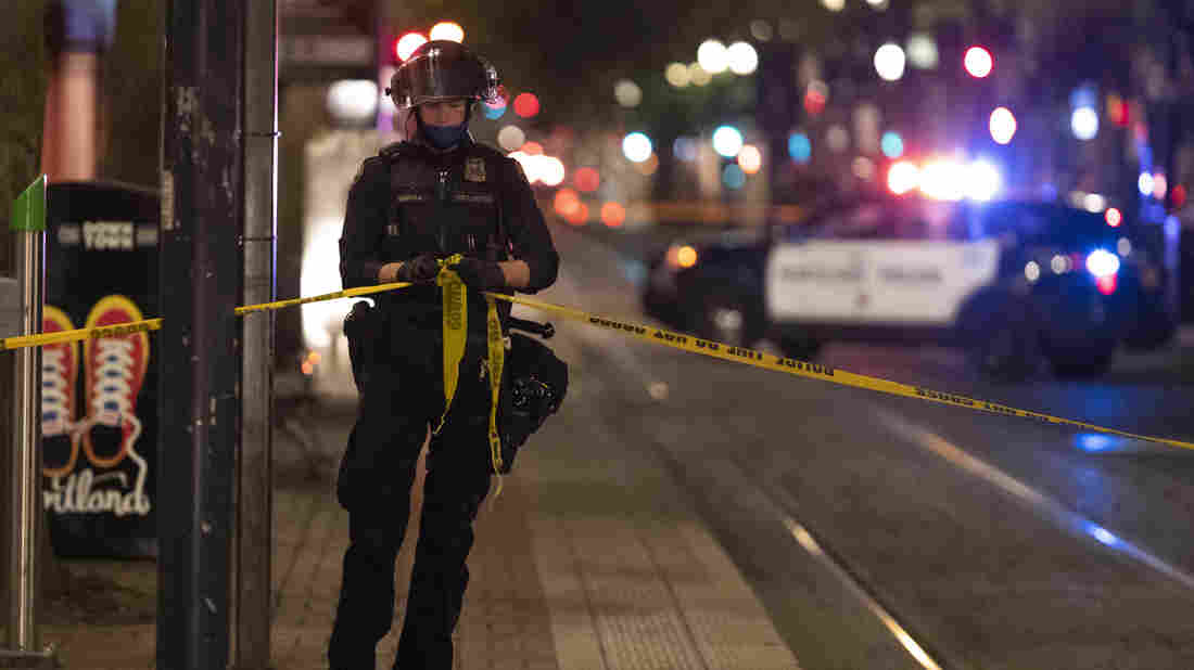 1 Killed In Portland Amid Clashes Between Pro-Trump Caravan
And Counterprotesters 1