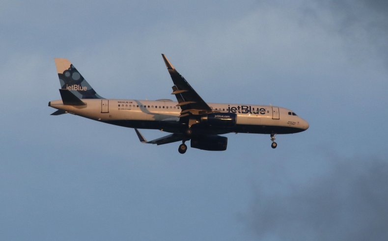 Mother of Child Booted from JetBlue Flight for Not Wearing
Mask Thought 1