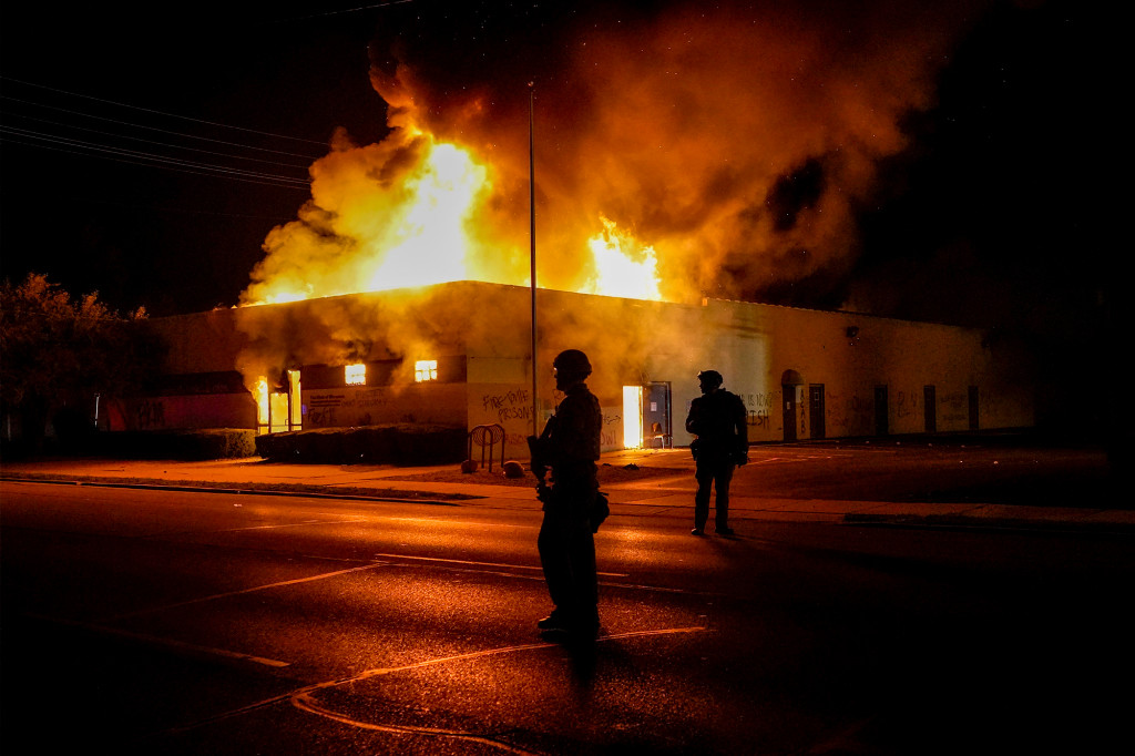 Kenosha protesters burn down corrections building in
aftermath of Jacob Blake shooting 1