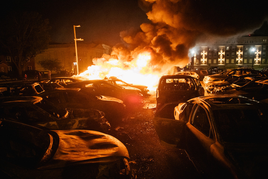 Anti-cop rioting devastates the very communities it pretends
to defend 1