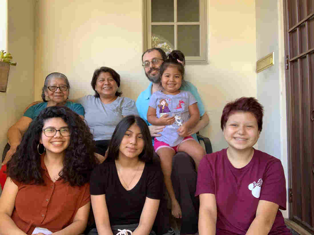 Extended Families Living Together Raise Risks For COVID-19
Transmission 1