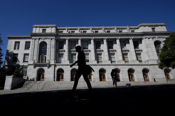 The United States Is Reopening Many of the Wrong
Schools 1