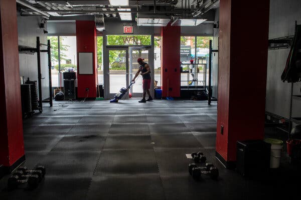 N.Y. Gyms and Fitness Studios Can Reopen on Aug. 24, Cuomo
Says 1
