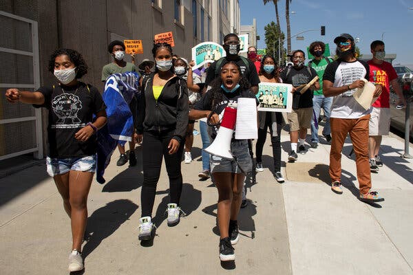 Congress’s Ideological Divide Has Stymied Aid for
Pandemic-Stricken Schools 1