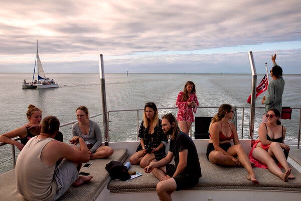 The Coronavirus, Fewer Tourists and Australia's Famous
Reef 1