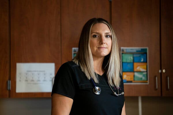 School Nurses Are on the Coronavirus Front Lines. But Many
Schools Don’t Have One. 1 School Nurses Are on the Coronavirus Front Lines. But Many
Schools Don’t Have One. 1