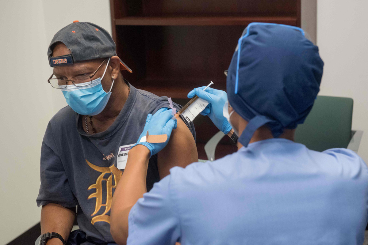 US inks $1.5B deal with Moderna for 100M doses of COVID-19
vaccine 1