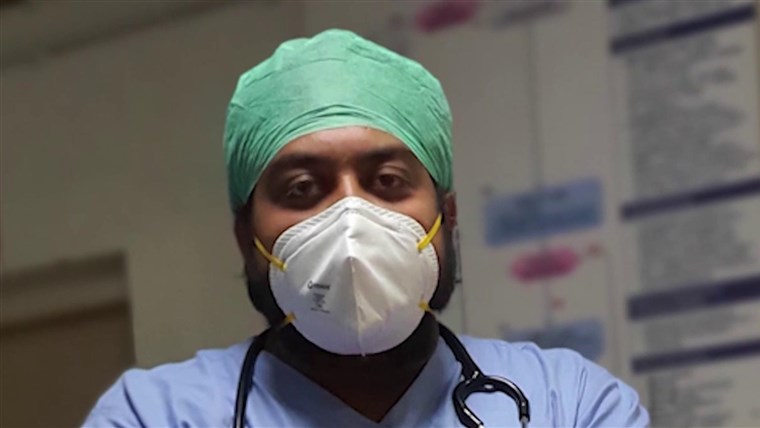 India hits 2 million coronavirus cases as health volunteers
go on strike 1