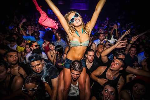 Colleges Attempt To Impose "No Parties, No Trips" COVID-19
Rules For Fall  1