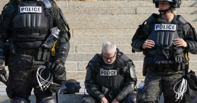 Kenosha Riots: WI Gov. Declares State of Emergency, Boosts
National Guard Presence 1