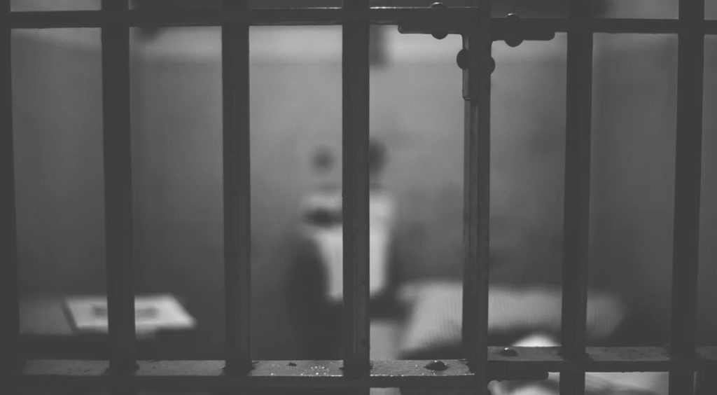 American Traveler Faces $750K Fine or 6 Months in Jail for
Breaking Quarantine Rules in Canada 1