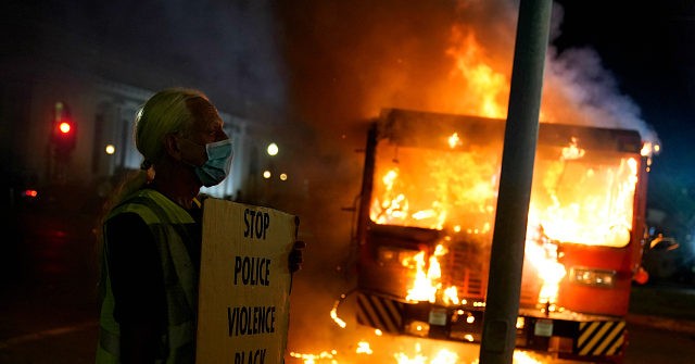 Voters Who Have Experienced Violent Protests More Likely to
Choose Trump 1