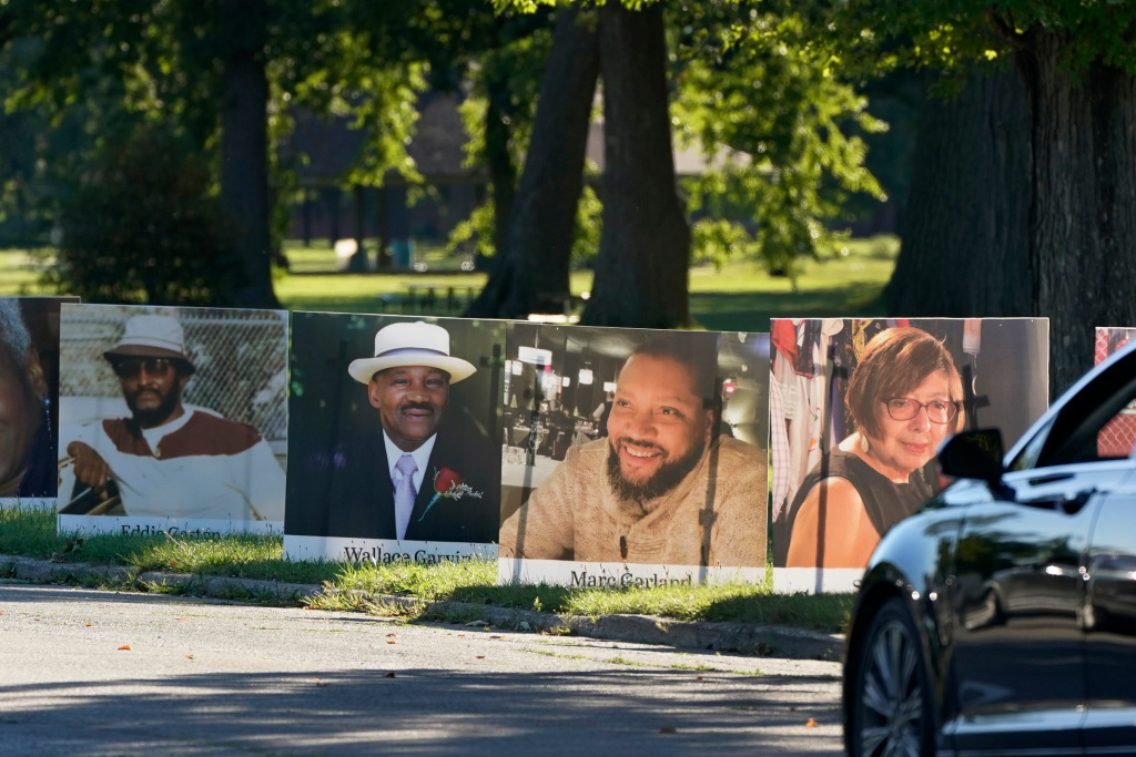 Detroit honors COVID-19 victims with park memorial 1