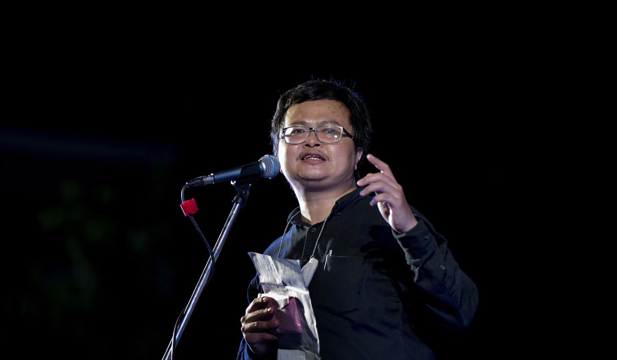 Thai police summon 5 activists over anti-government
protest 1