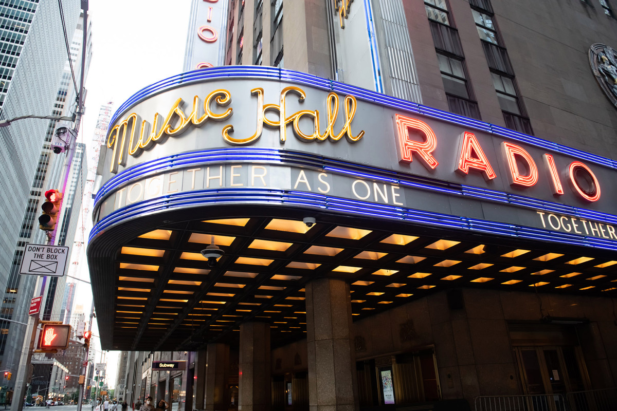 Tony Awards will go virtual after rescheduling due to
Covid-19 1