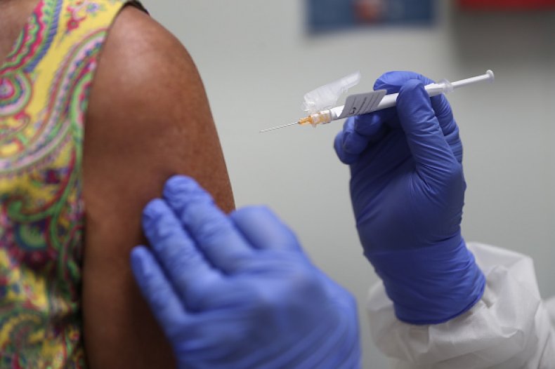 COVID-19 Vaccine Will Be Free for All Americans, Official
Says U.S. 'on Track' to Deliver Doses by January 2021 1
