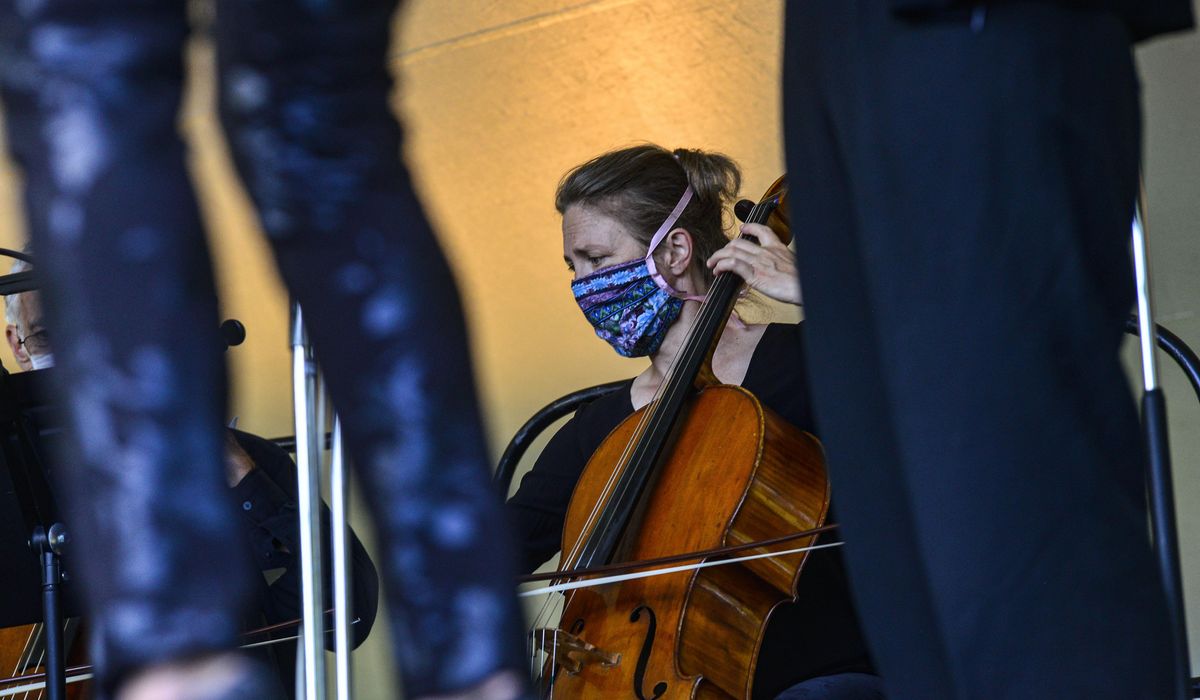 The Latest: First batch of Beijing students resumes
classes 1