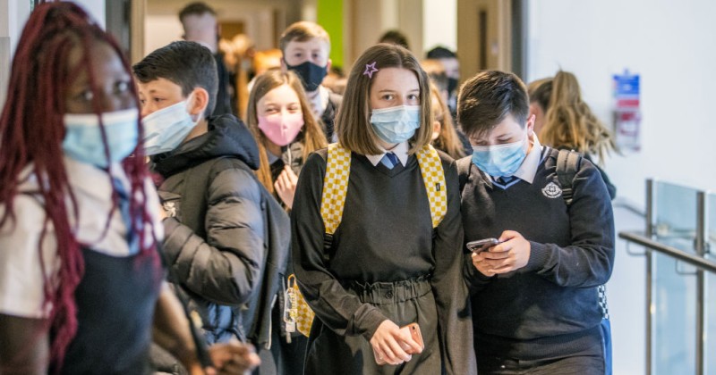 School Threatens to Exclude Students Who Make Jokes About
Coronavirus 1