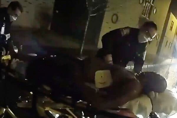 7 Rochester Police Officers Suspended in Death of Black Man
Whom They Hooded 1