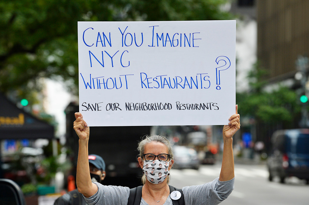 NYC restaurant workers hold ‘wake’ for industry outside Gov.
Cuomo’s office 1