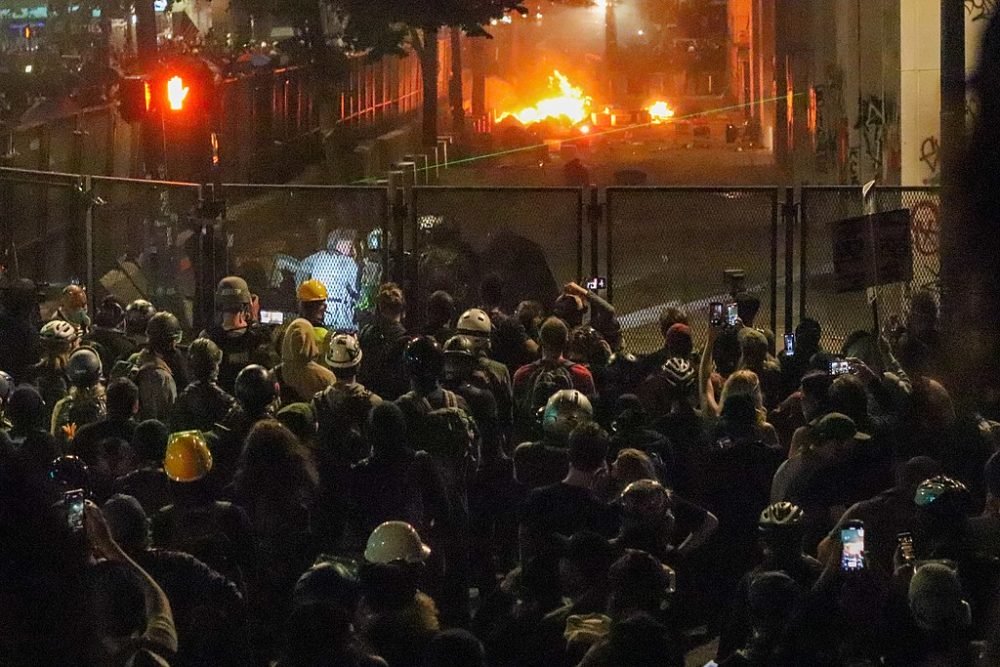 GOP Attorneys General Condemn Riots After ‘100 Days Of
Liberal Lawlessness’ 1