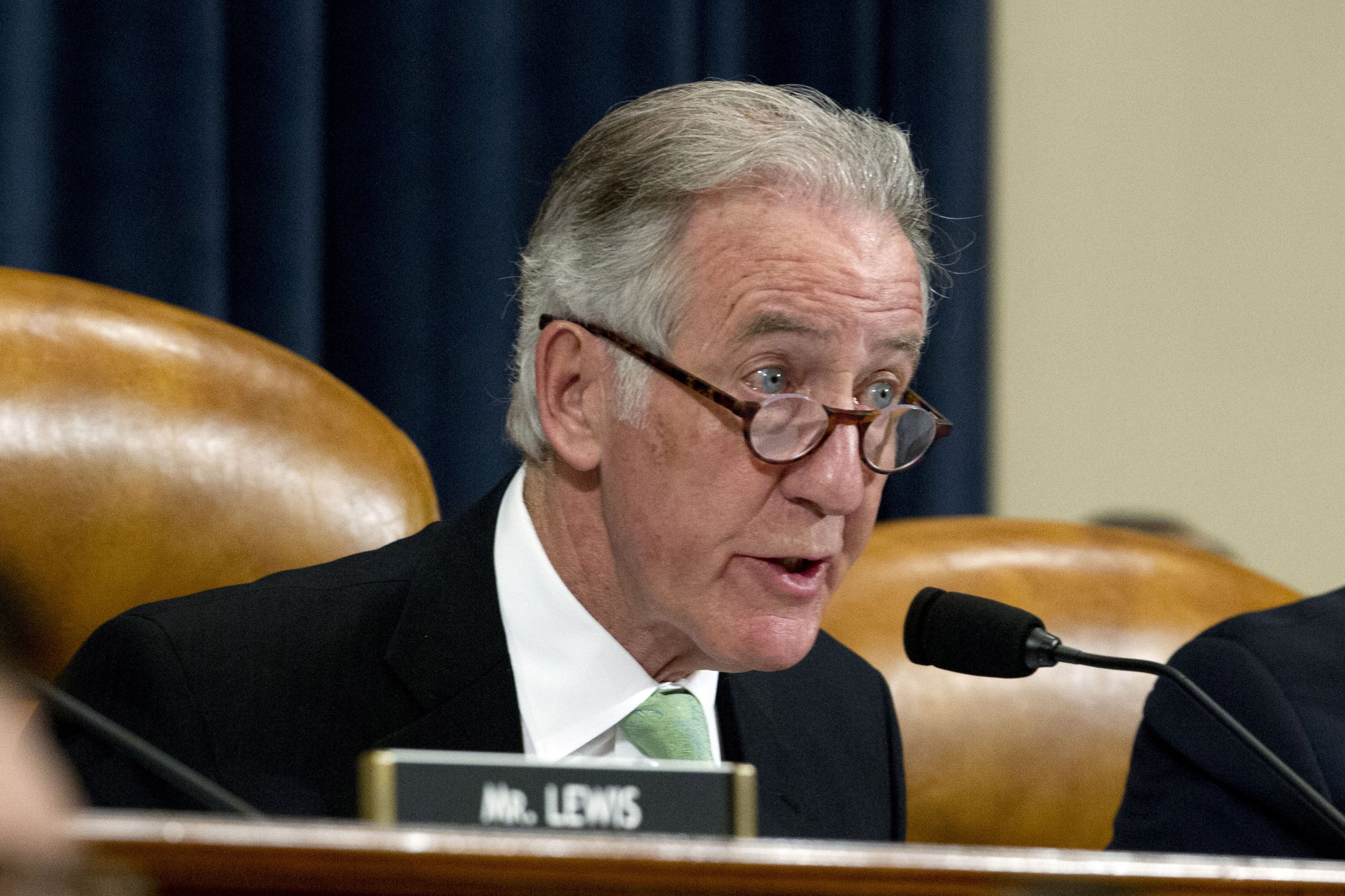Congressional tax office unlikely to have Trump’s tax
returns, top Dem says 1