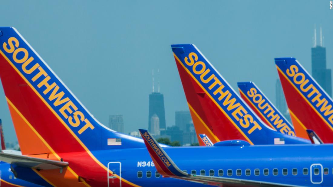 Mom says Southwest Airlines removes her and 2-year-old son,
who had his mask off 1