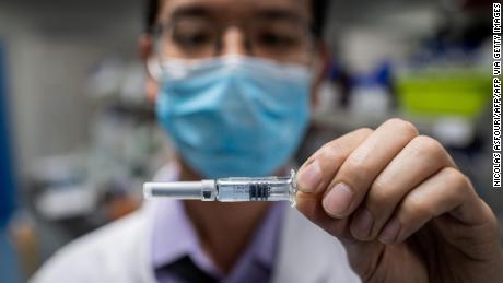 China says no need to vaccinate its entire population
against Covid-19 at this stage, only frontline workers 1