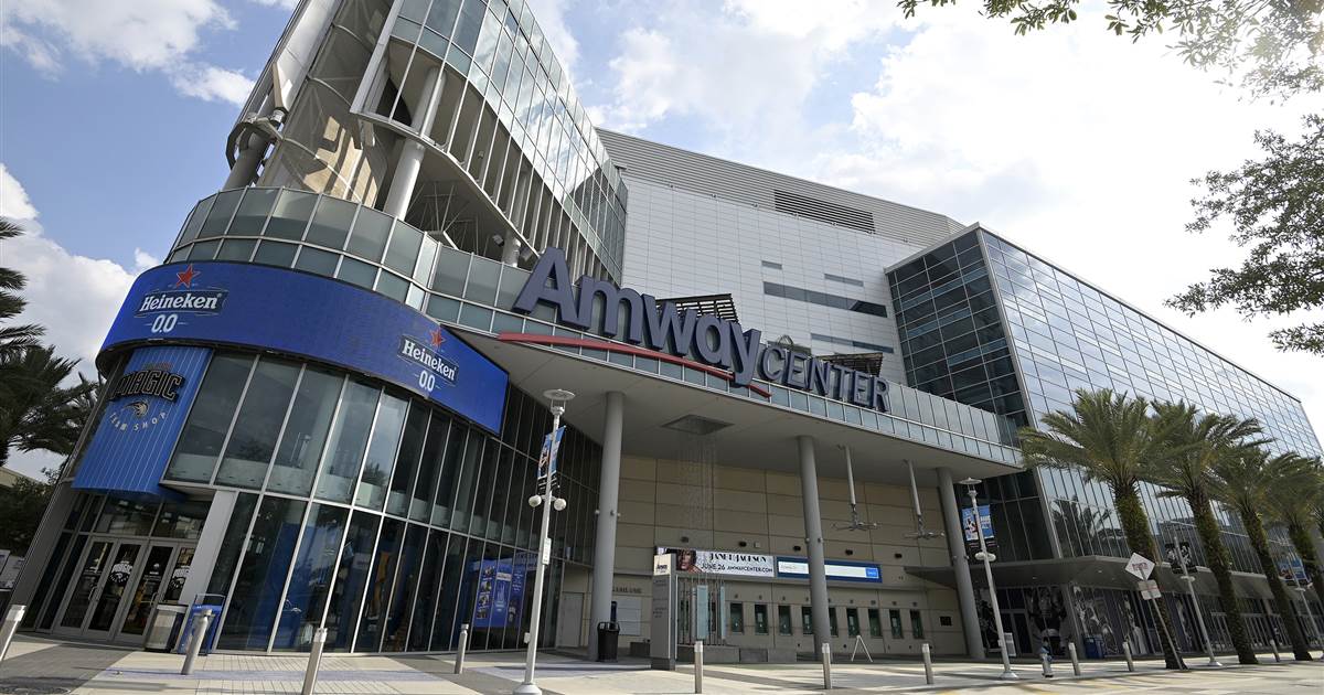 Orlando Magic to open arena to voters, as NBA election push
grows 1