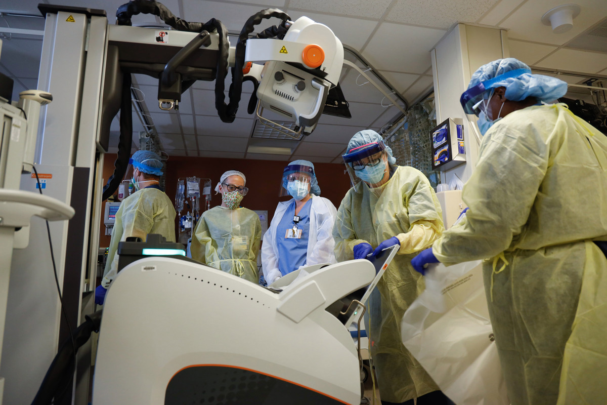 Coronavirus-damaged lungs can repair themselves in three
months, study says 1