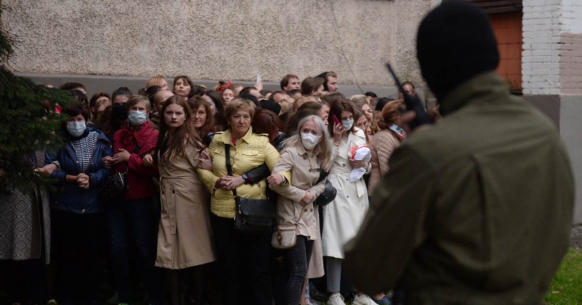 The female face of Belarusian protests: How women rose
against Lukashenko 1