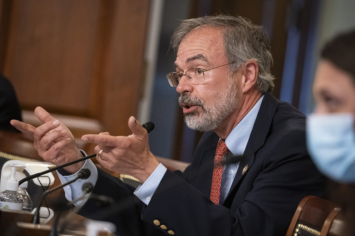 Mask skeptic lawmaker takes on side gig overseeing drug
company trial 1