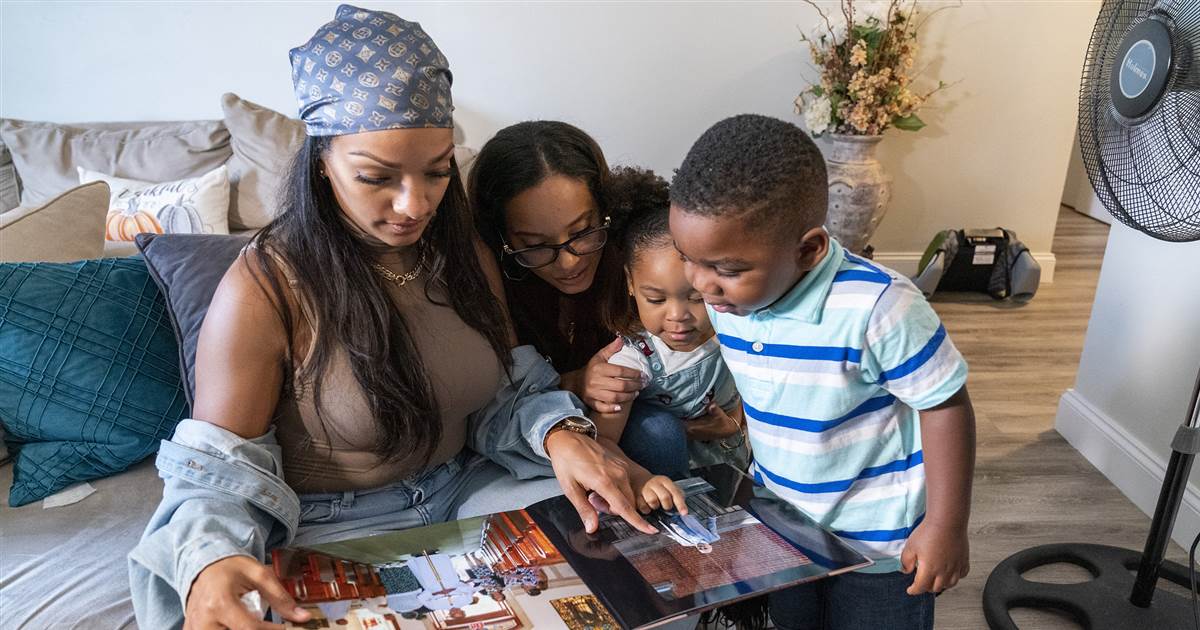 'I miss my mommy': Families care for kids left behind after
COVID-19 deaths 1