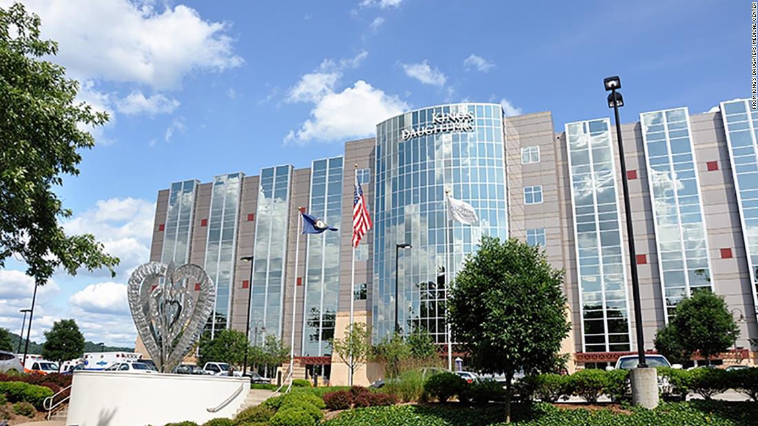Kentucky hospital CEO pleads with people to wear masks as
the hospital fills up with Covid-19 patients 1