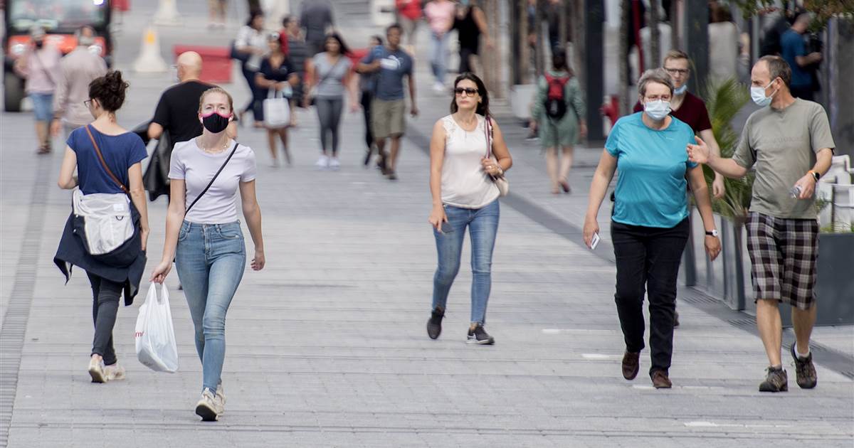Montreal heads into partial lockdown after coronavirus
surge 1