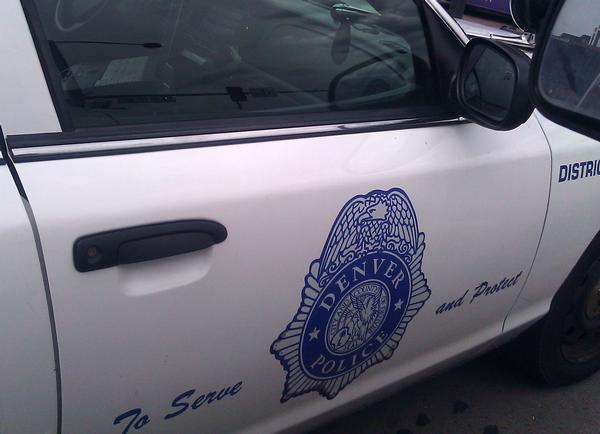 Denver police officers face federal lawsuit for arresting
the wrong woman 1