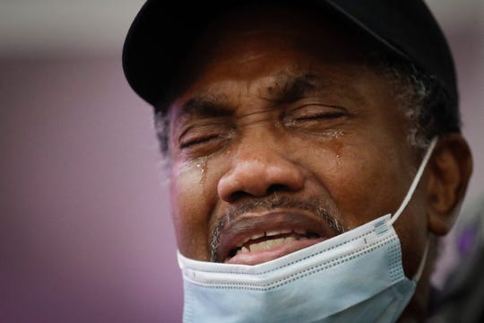 Coronavirus updates: 1M deaths worldwide; Democrats' $2.2
trillion relief package appears doomed; Navajo Nation reports zero
deaths; 1
