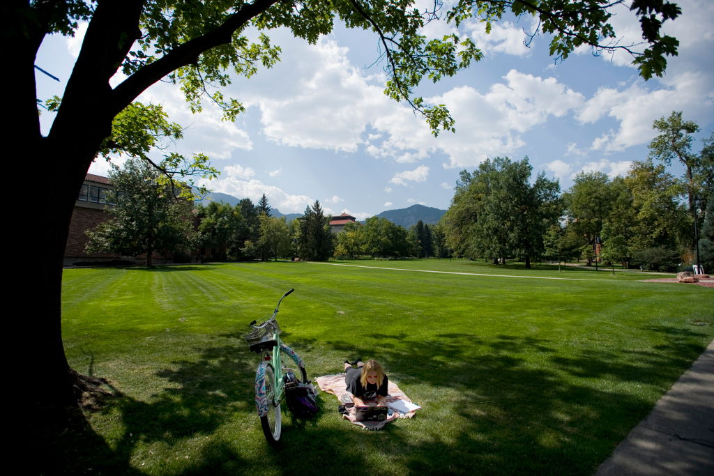 Boulder’s college-aged residents can now gather in groups of
2 after COVID-19 order tweaked over safety concerns 1