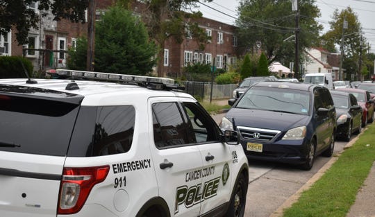 Gun man targeted home of New Jersey police officers and
their baby, public's help sought 1